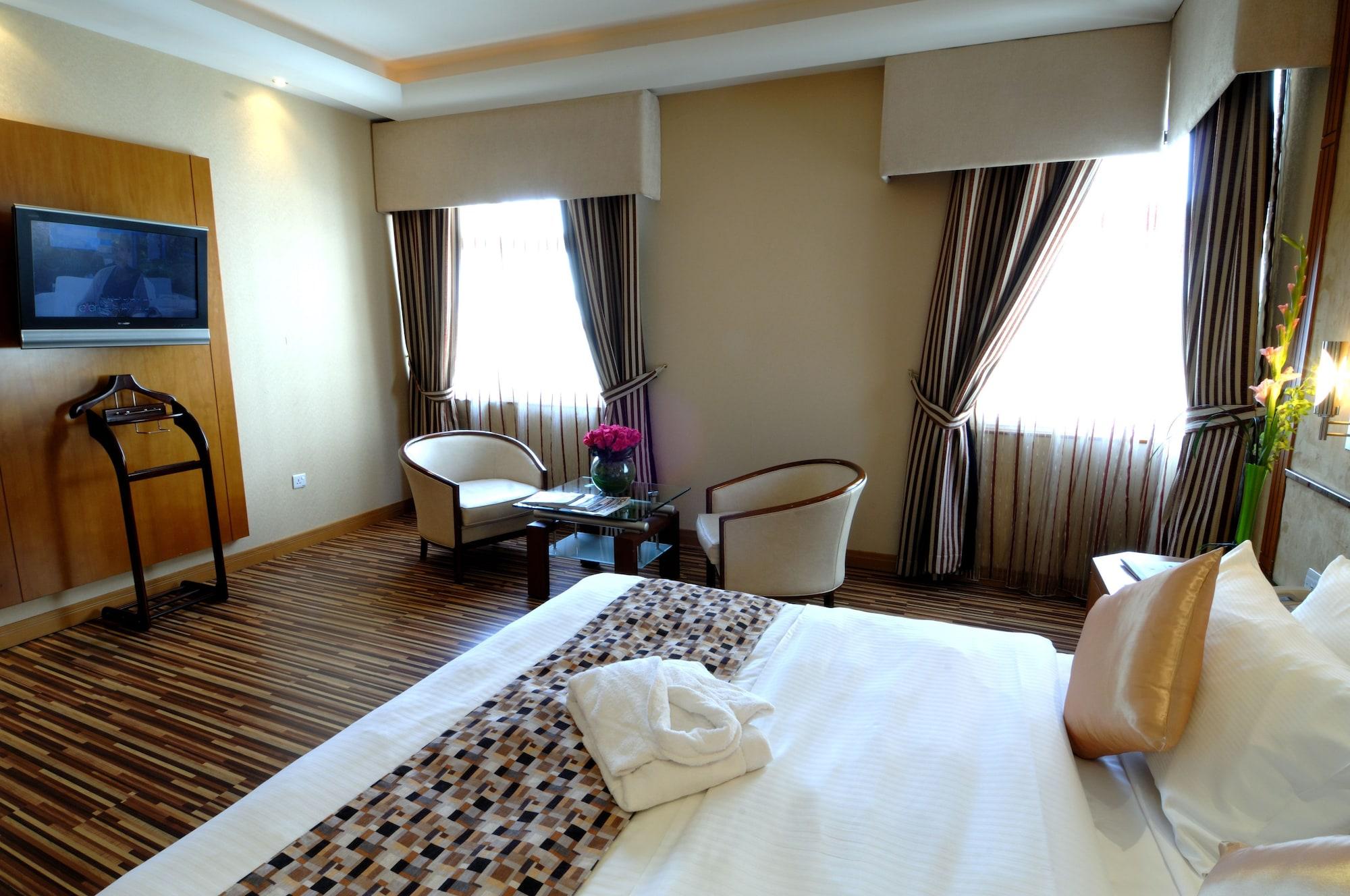 The Juffair Grand Hotel Manama Exterior photo