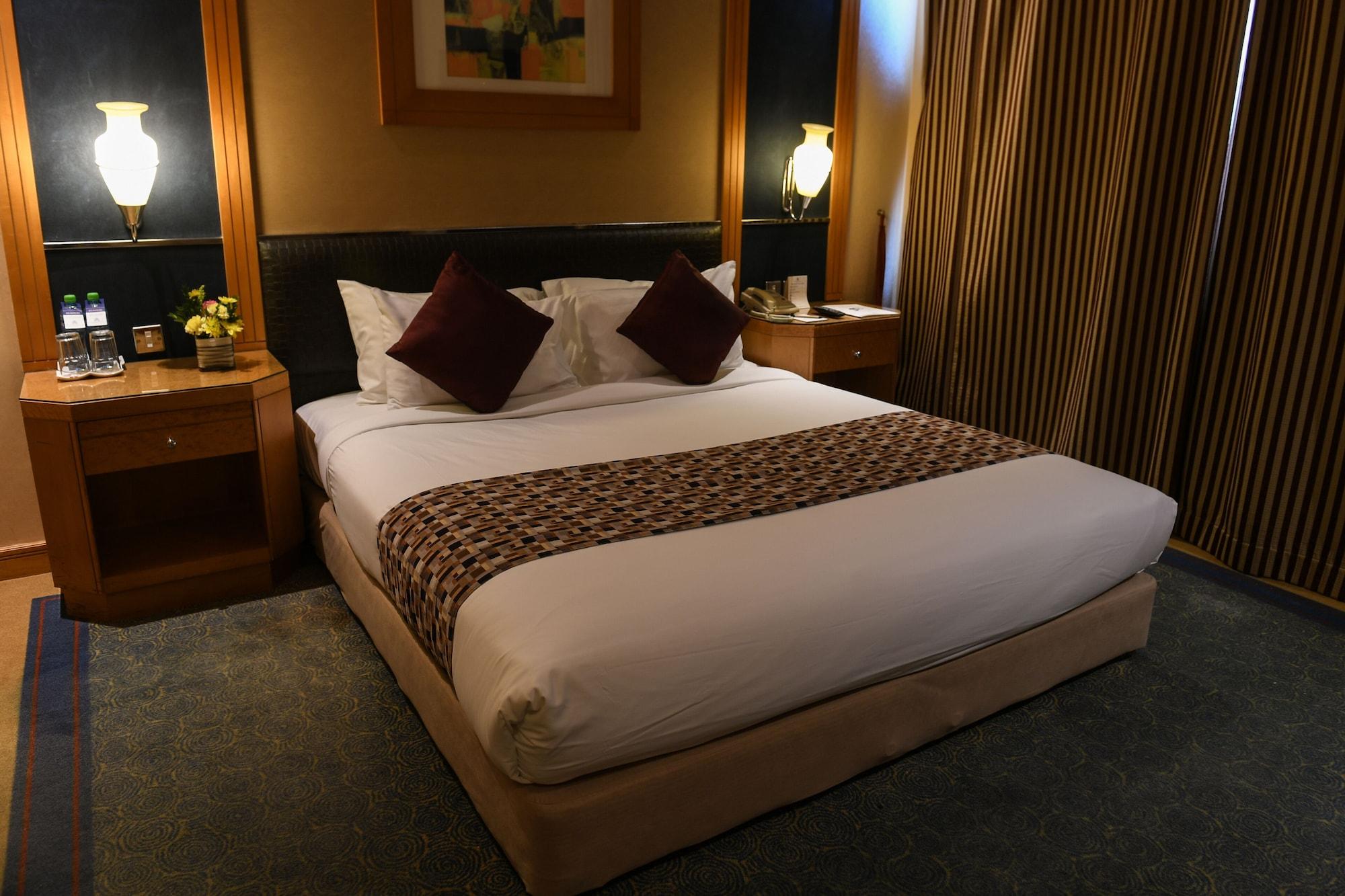 The Juffair Grand Hotel Manama Exterior photo