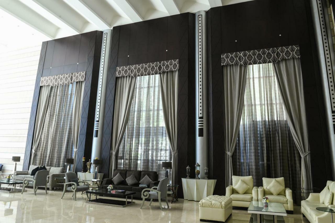 The Juffair Grand Hotel Manama Exterior photo
